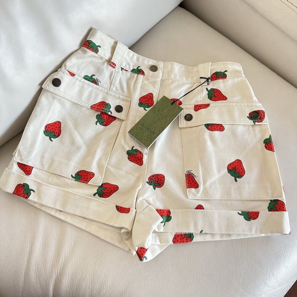 NWT GUCCI Shorts Cotton Twill Strawberry Sz 26 100% Authentic Women’s - Picture 5 of 14